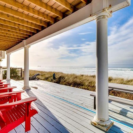 Ace'S Beach House Rockaway Beach Esterno foto
