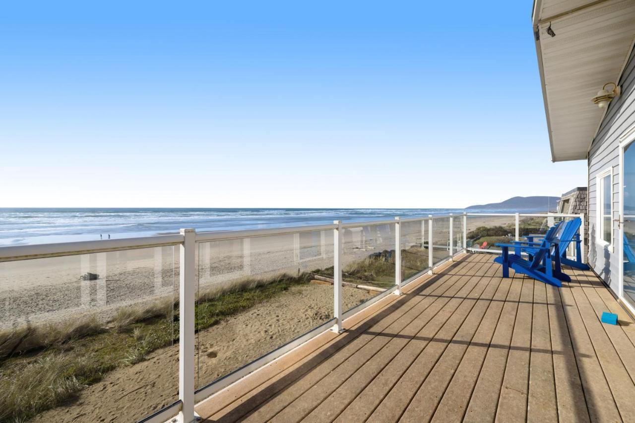 Ace'S Beach House Rockaway Beach Esterno foto