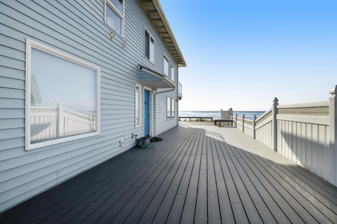 Ace'S Beach House Rockaway Beach Esterno foto